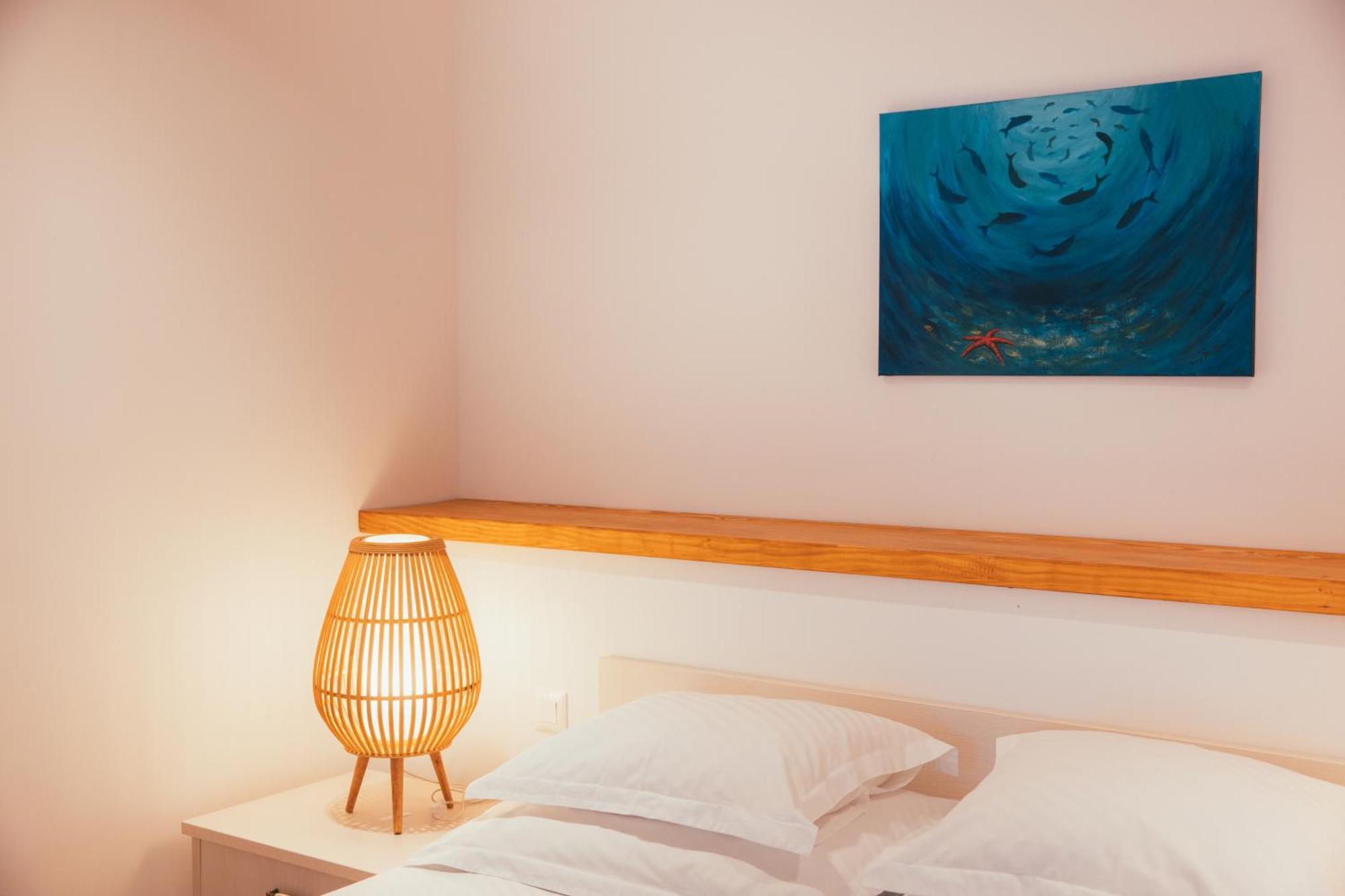 Beachfront Comfort Nives Apartmán Tucepi