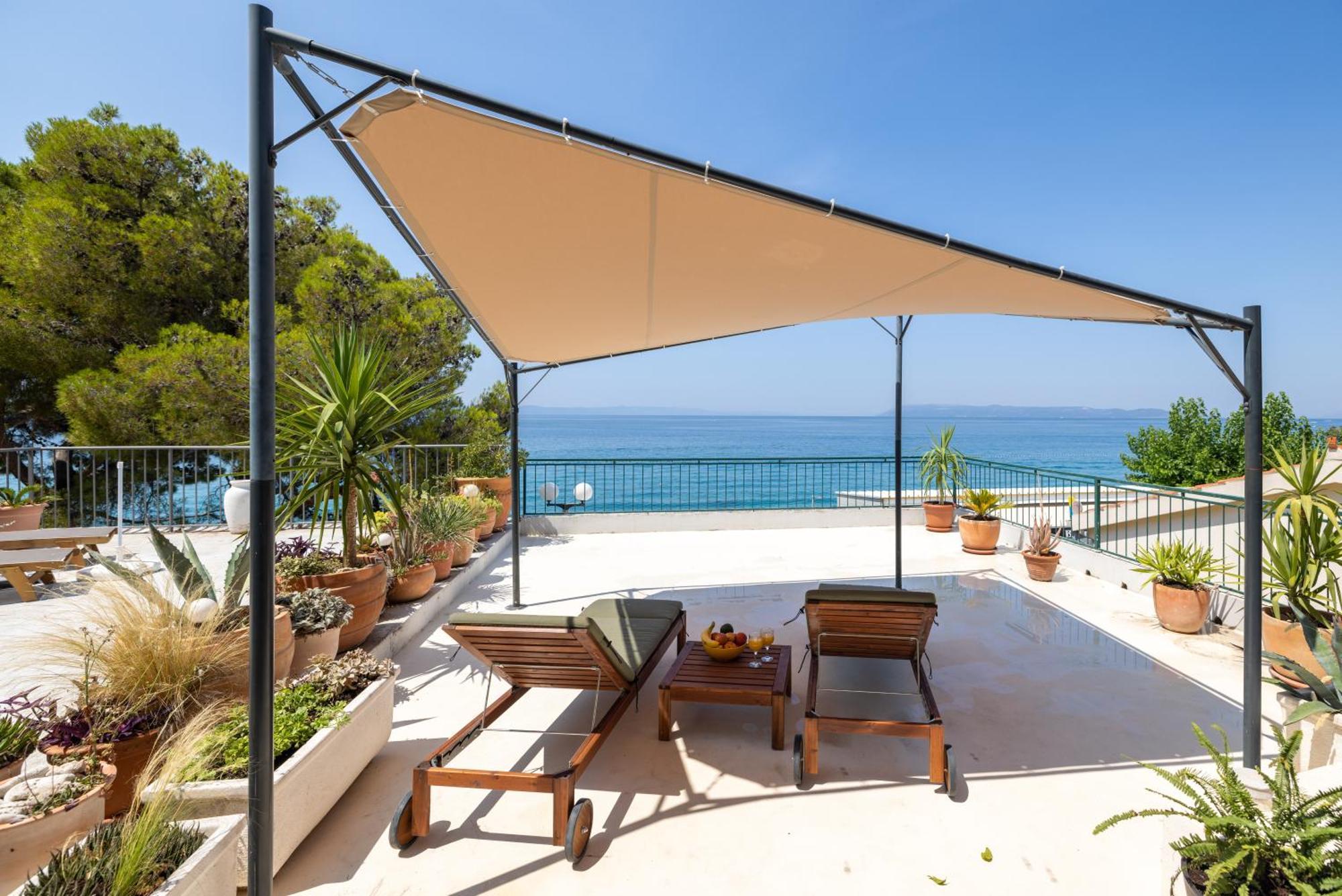 Beachfront Comfort Nives Tucepi