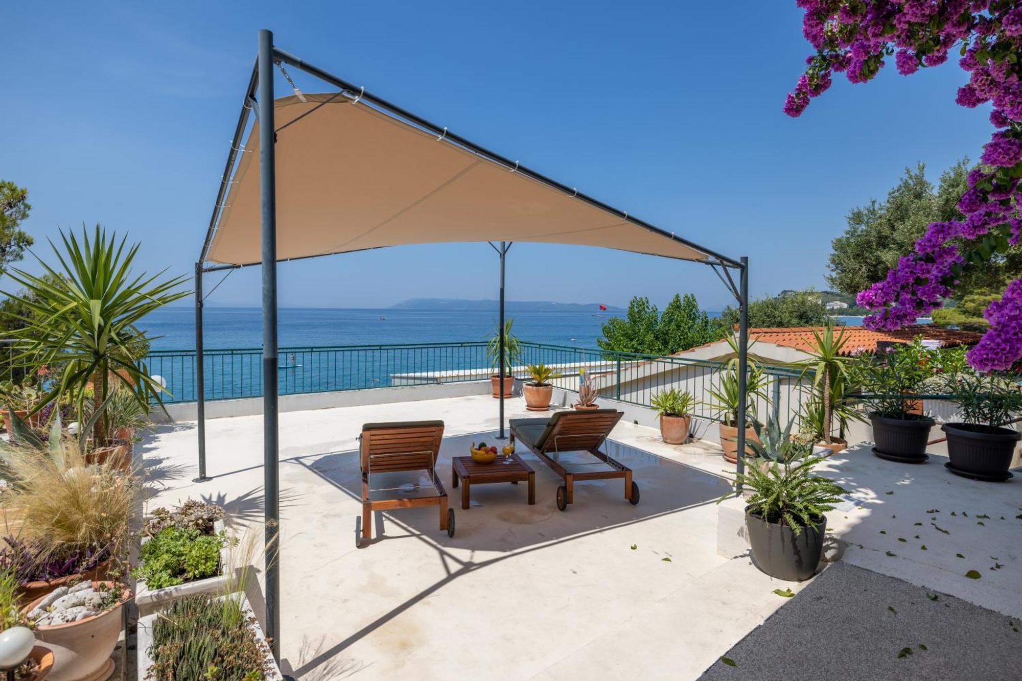 Beachfront Comfort Nives * Tucepi