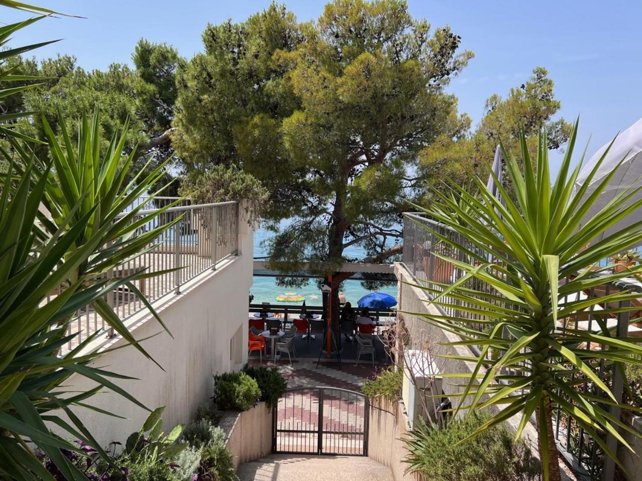 Beachfront Comfort Nives * Tucepi